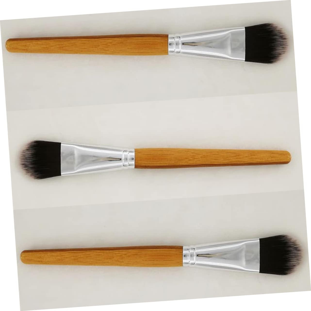 Cosmetic Brush Makeup Bamboo Handle Makeup Brush Portable Practical Random Style