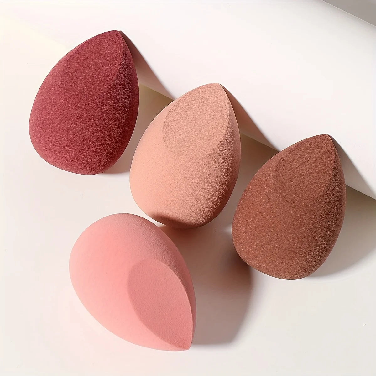 4 Cosmetic Sponge Sets, Cosmetic Egg, Dry and Wet, Cosmetic Sponge for Liquid Foundation, Honey Powder and Foundation Make-Up