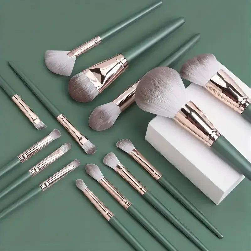 Makeup Brushes Set Large Fluffy Soft Eye Shadow Foundation Brush Women Cosmetic Powder Blush Blending Beauty Make up Tools