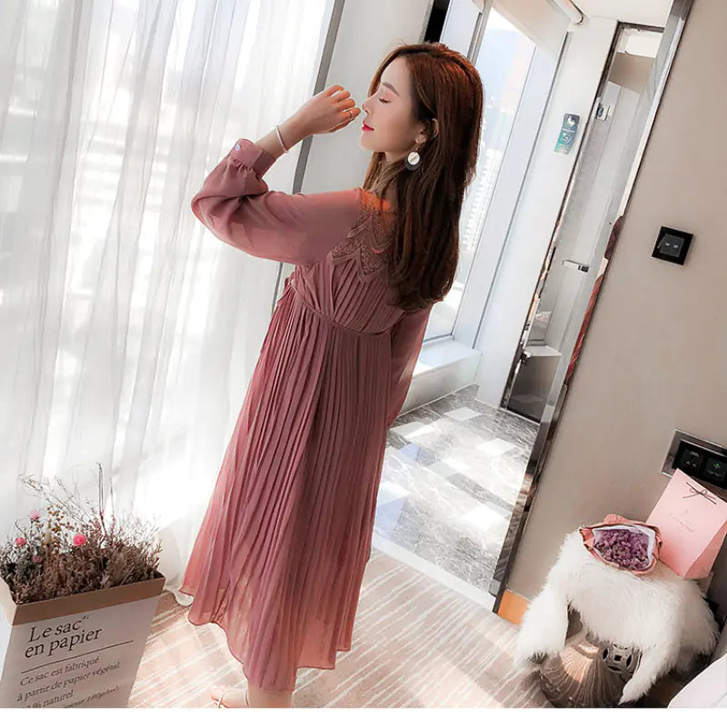 Long Sleeve Pleated Chiffon Maternity Dresses