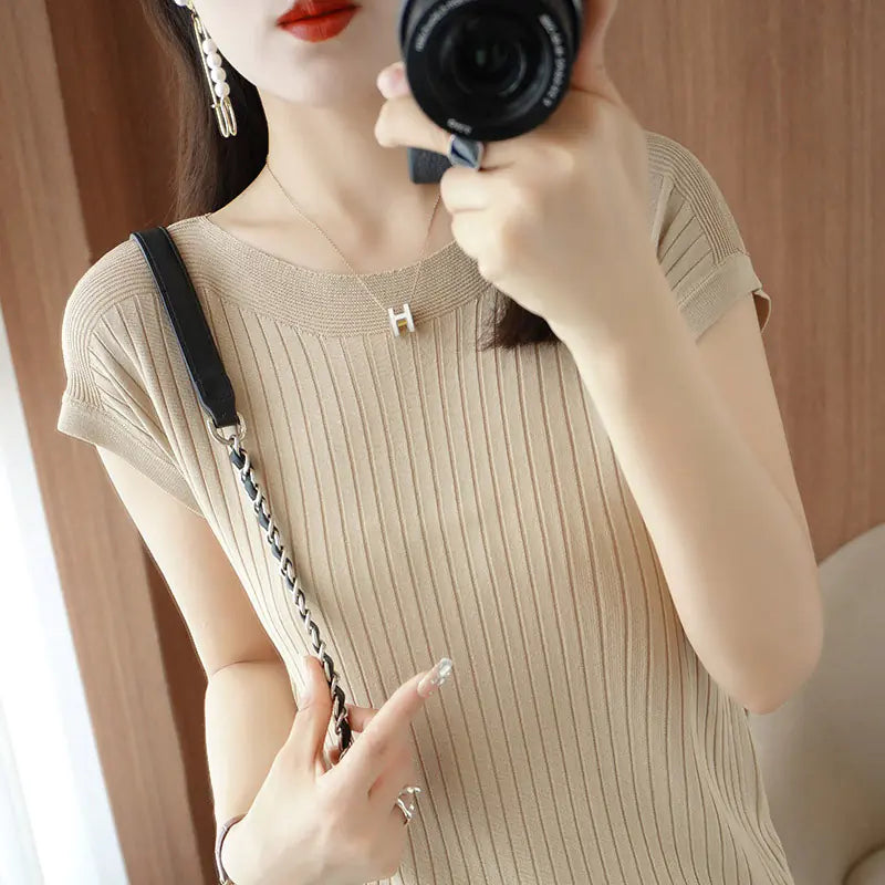 Lightweight Gray Knit Top for Women - Summer 2023