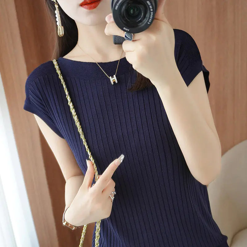 Lightweight Gray Knit Top for Women - Summer 2023